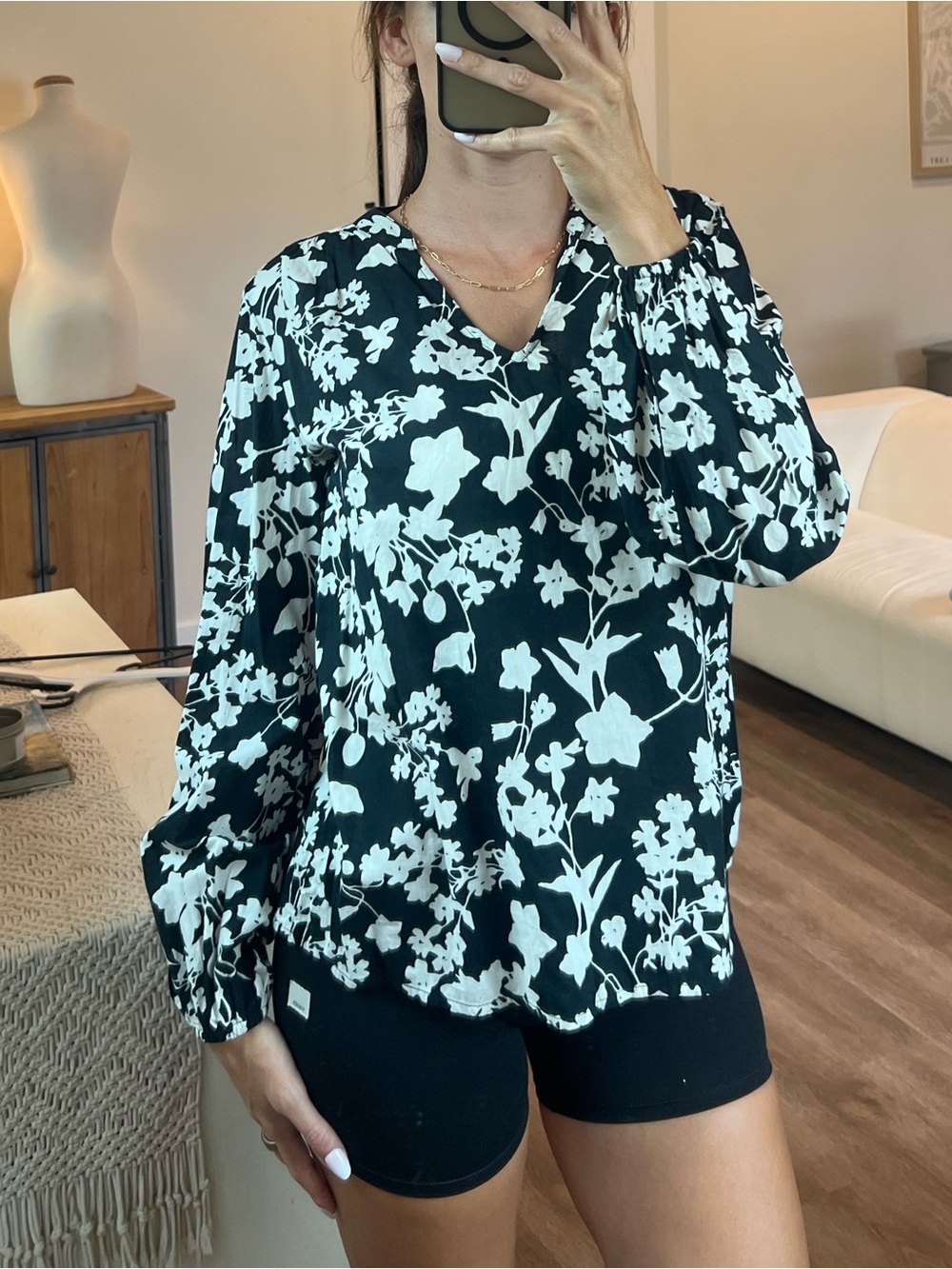 Candace Cameron Bure Black and white floral blouse